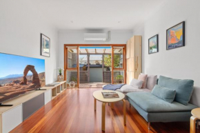 Stylish 2-Bed Cottage in Trendy Erskineville, Sydney